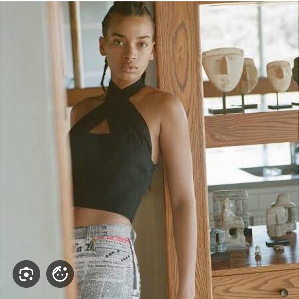 With Jean Tulip top in black
